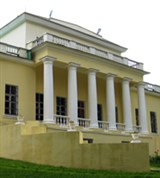 Овстуг (усадебный дом, тыловой фасад)