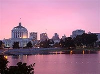 Окленд (вечерний город)