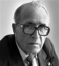 ПИННЕКЕР Евгений Викторович (1990-е годы)