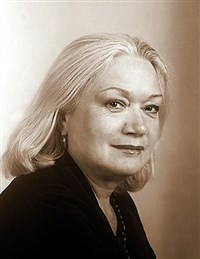 ПОЛЯКОВА Людмила Петровна (портрет)