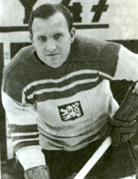 Первая встреча с командой ЛТЦ (хоккей, 1948) [спорт]