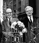 Перуц Макс Фердинанд (с коллегой)