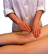 Поколачивание на задней поверхности бедра