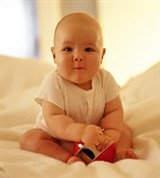 Развитие ребенка (шестой месяц)