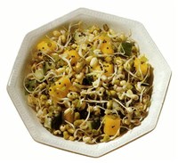 Салат из проростков фасоли маш