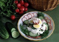 Салат из редьки с огурцами