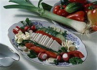 Салат с брынзой «Нистру»