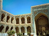 Самарканд (двор медресе в Самарканде)