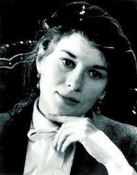 Санда Доминик