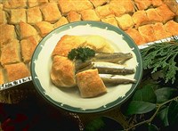 Скумбрия жареная с пирожками