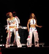 ТИ-ЭЛ-СИ (на сцене)