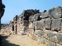 Тиринф (Стены Тиринфа)