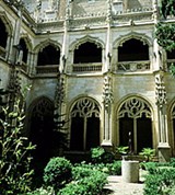 Толедо (двор монастыря Сан-Хуан-де-лос-Рейес)