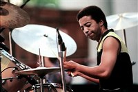 УИЛЬЯМС Тони (портрет)