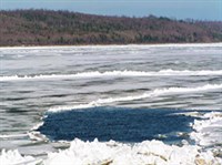 УРМИ (река зимой)