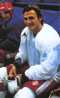 ФЕДОРОВ Сергей Викторович (на скамейке)