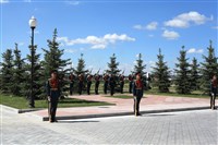 Федеральное военное мемориальное кладбище (торжественный салют)