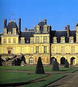 Фонтенбло (двор)