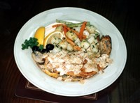 Форель запеченная с миндалем