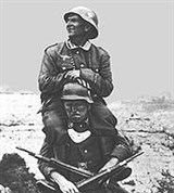 Фюнес Луи де (в фильме «Большая прогулка»)