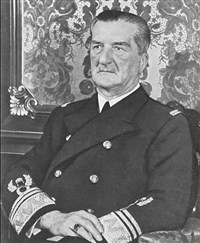 ХОРТИ Миклош (в адмиральском мундире)