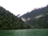 Абхазия (озеро Рица)