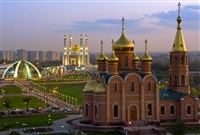 Актюбинск (вид на православный храм и мечеть)