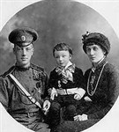 Ахматова Анна Андреевна (с мужем и сыном)