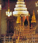 Бангкок (Чакри Махапрасат, трон тронов)