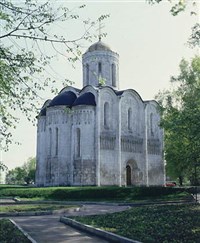 Владимиро-Суздальская школа (Дмитриевский собор)