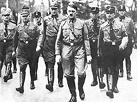 Гитлер Адольф (во главе штурмовиков)