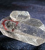 Горный хрусталь (бипирамидальный кристалл)