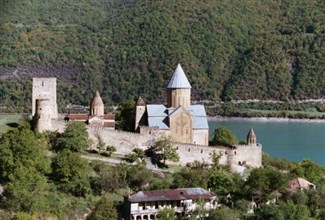 Грузия (замок-крепость Анаури)