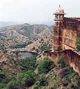 Джайпур (укрепления форта Джайгарх)