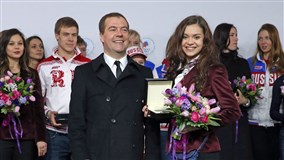 Зимние Олимпийские игры в Сочи (Д. Медведев и А. Сотникова)