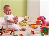 Игрушки ребенка до 1 года (в детской)