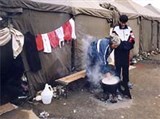 Косовский кризис (у палатки беженцев)