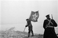 Крымская операция (Флаг на горе Митридат в Керчи)