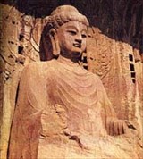 Лунмынь (Статуя Будды Вайрочаны)