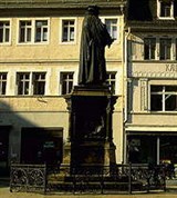 Лютер Мартин (памятник)