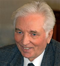 Месяц Геннадий Андреевич (сентябрь 2005 года)