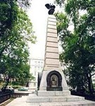 Невельской Геннадий Иванович (памятник во Владивостоке)