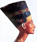 Нефертити (профиль)