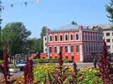 Новозыбков (здание бывшей гостиницы)