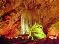 Новый Афон (в пещере)