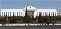 Нукус (здание парламента Каракалпакии)