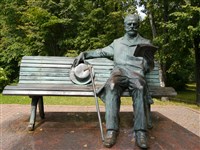 Памятник П. И. Чайковскому в Клину