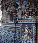 Паханг (декор индуистского храма в Куантане)