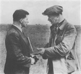 С. В. Ильюшин с летчиком-испытателем В. К. Коккинаки