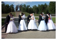 Торжественное бракосочетание в Лагерном саду (Томск)